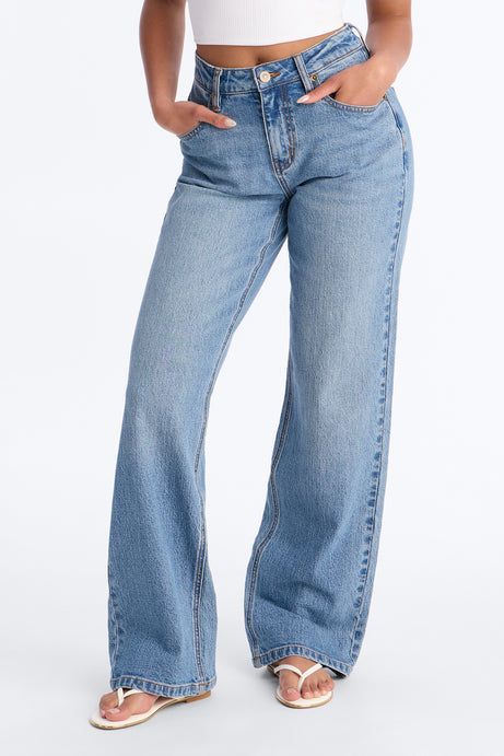 Mimi Flip Flops - White
