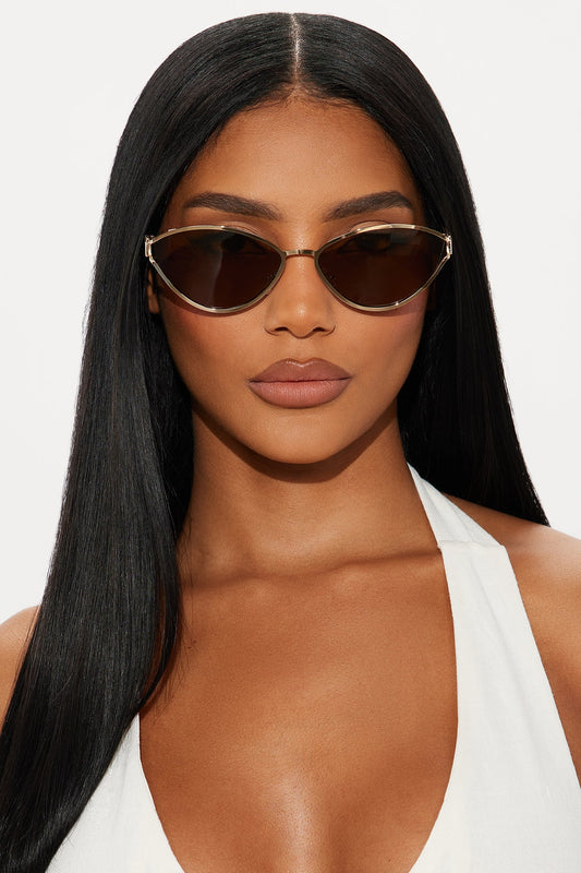 Fierce Diva Cat Eye Sunglasses - Gold/Brown