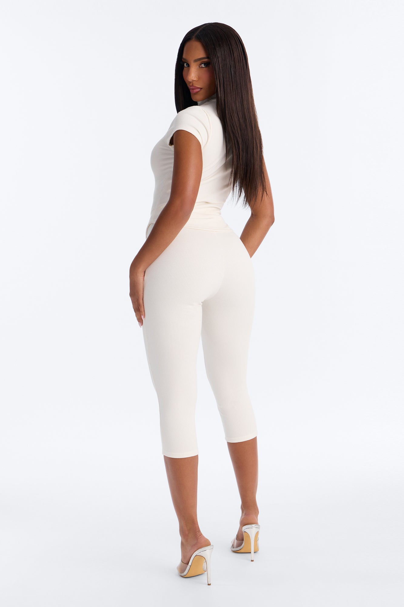 Valentina Snatched Capri Pant Set - Off White