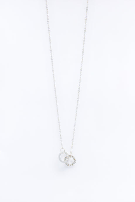Internal Link Pendant Necklace