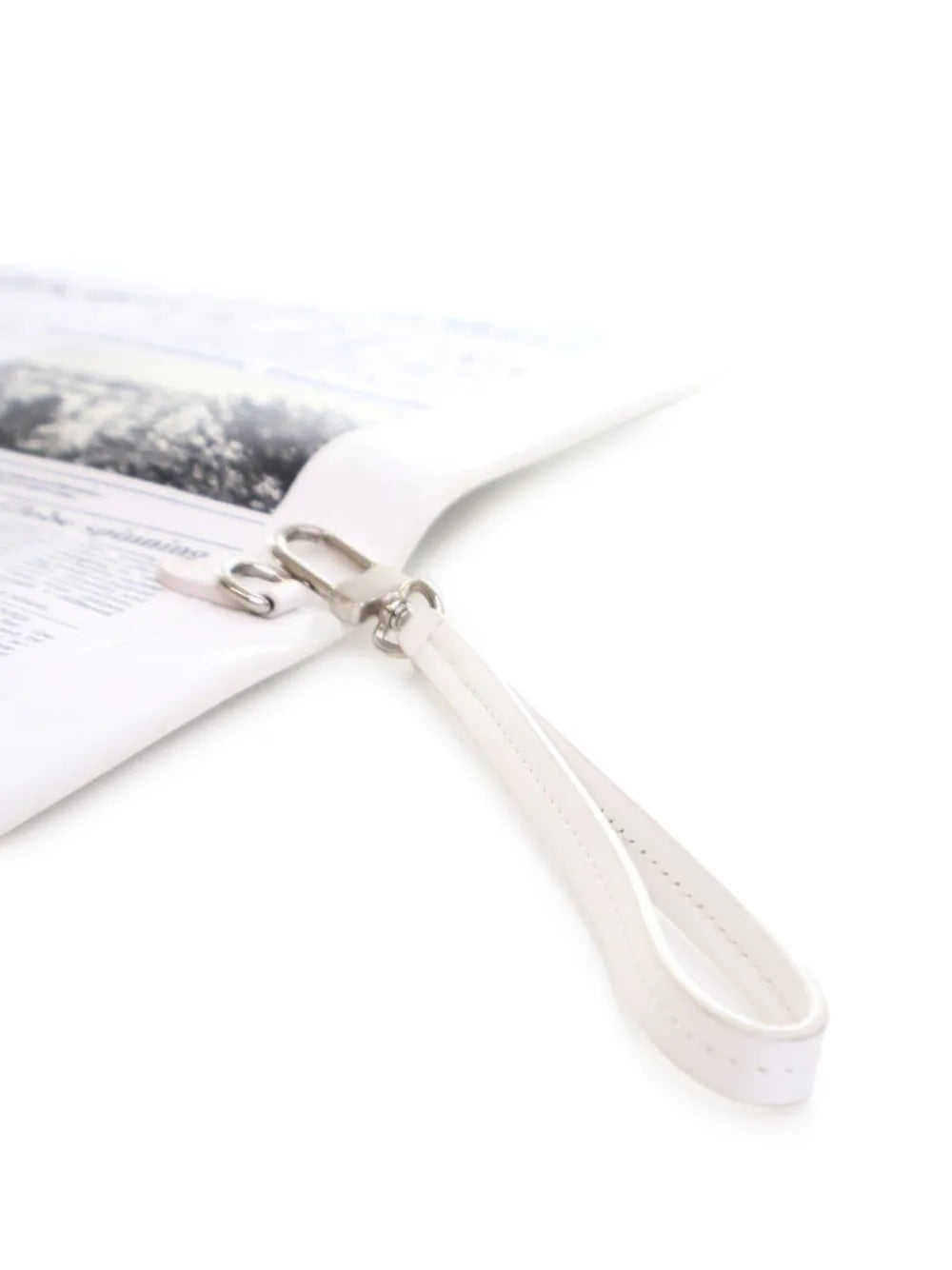 Louis Vuitton Pre-Owned 2020-2025 Leather Everyday LV Newspaper Pouch clutch bag