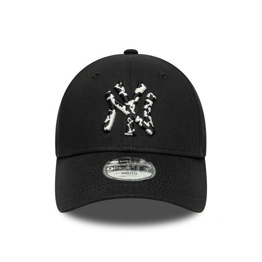 New York Yankees Youth MLB Animal Infill Black 9FORTY Cap