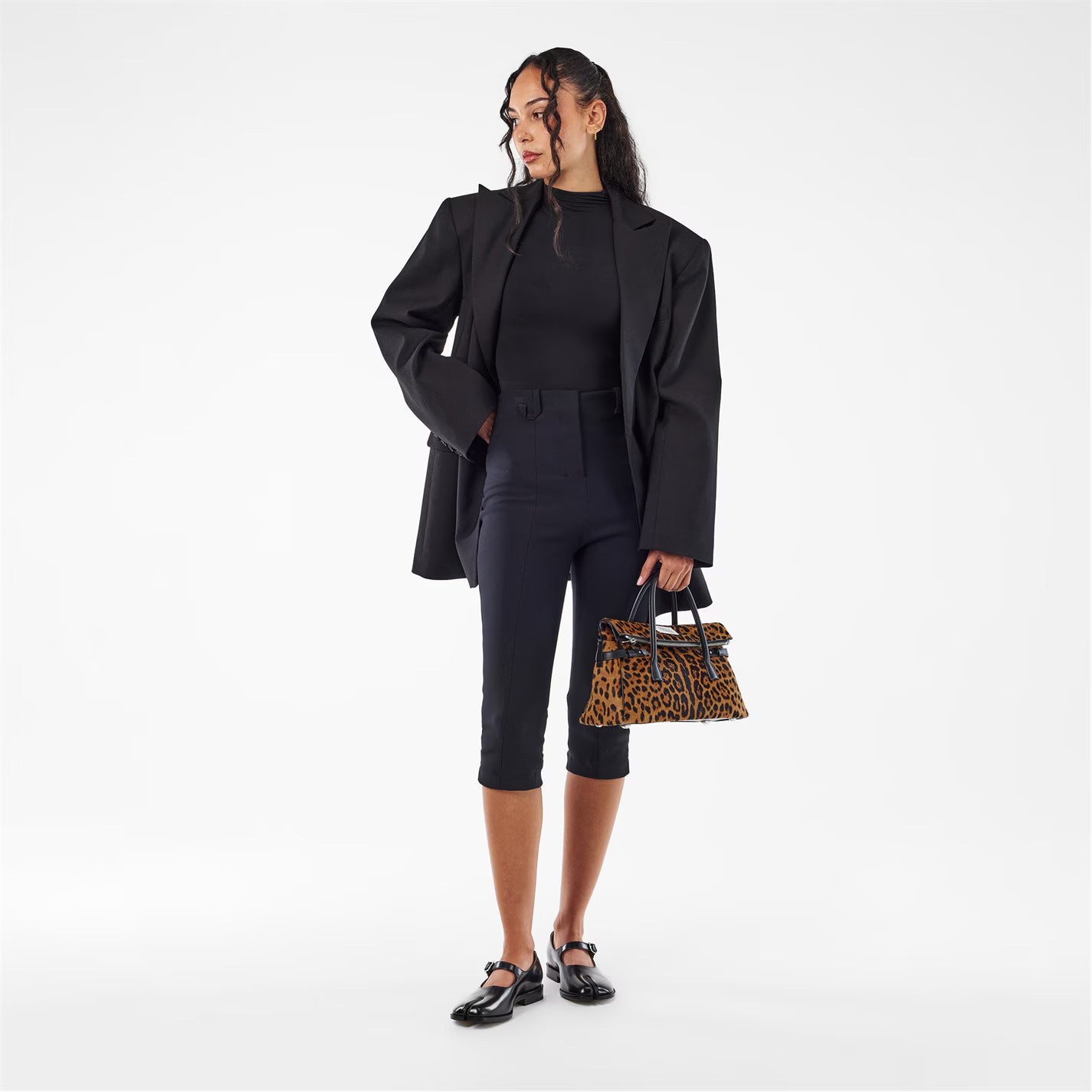 Women's Love to Death Tote Bags