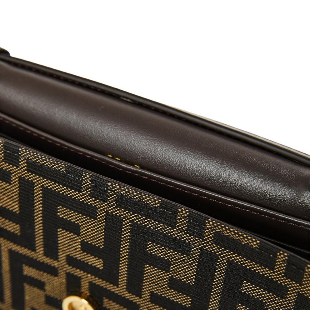 Fendi Fendi Wallet On Chai Ld64