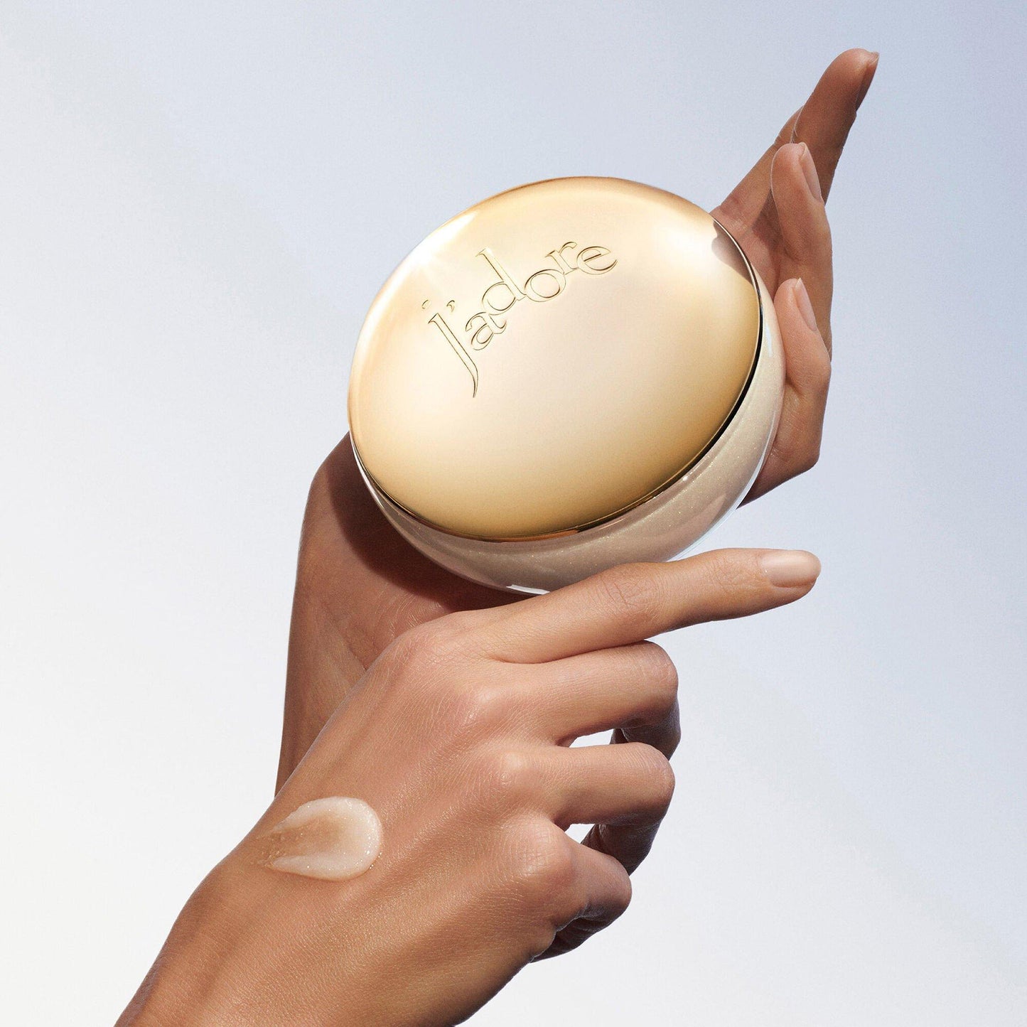 DIOR J’adore Les Adorables Shimmering Body Scrub