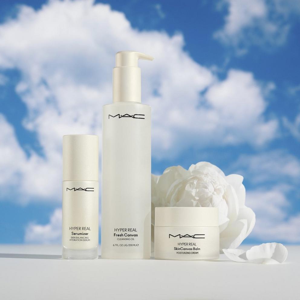 Hyper Real Fresh Canvas Cleansing Oil