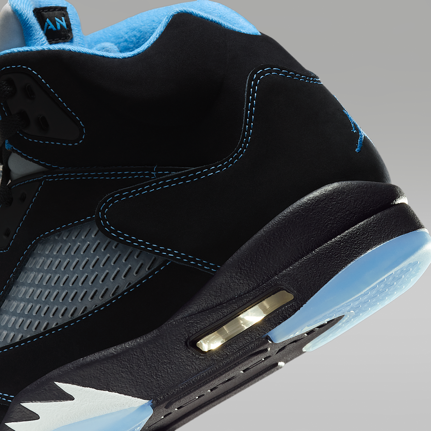 Air Jordan 5 'Black Carolina'