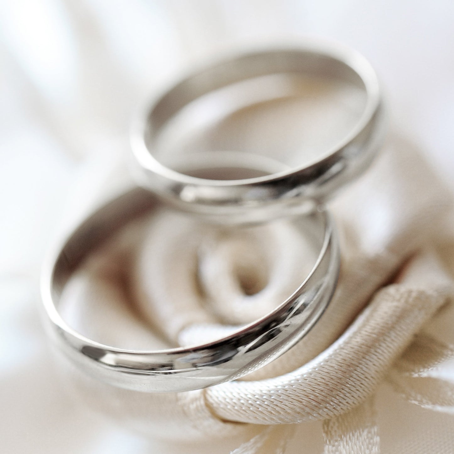 Classic 18ct White Gold D-Shape Wedding Band Ring - 3mm - Interactive Group