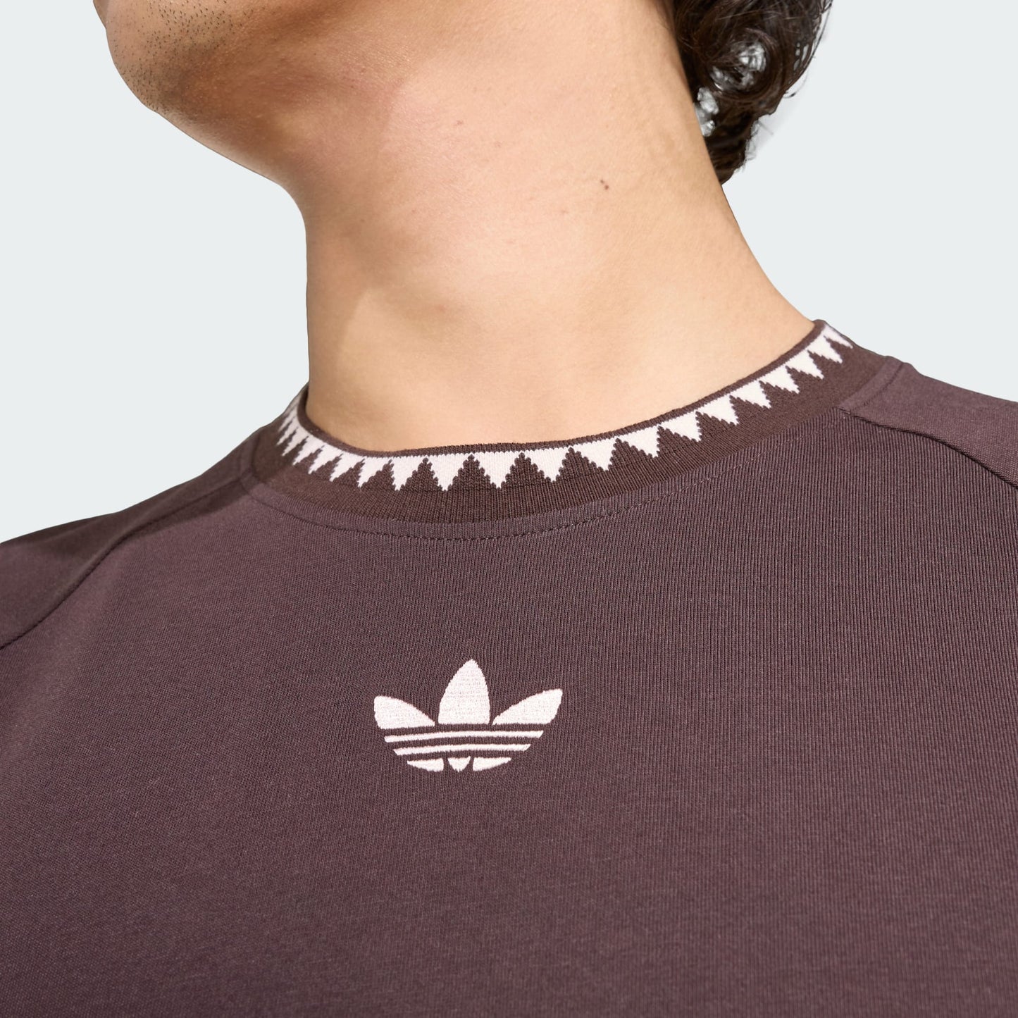 CHEST STRIPES ENGINEERED COLLAR T-Shirt