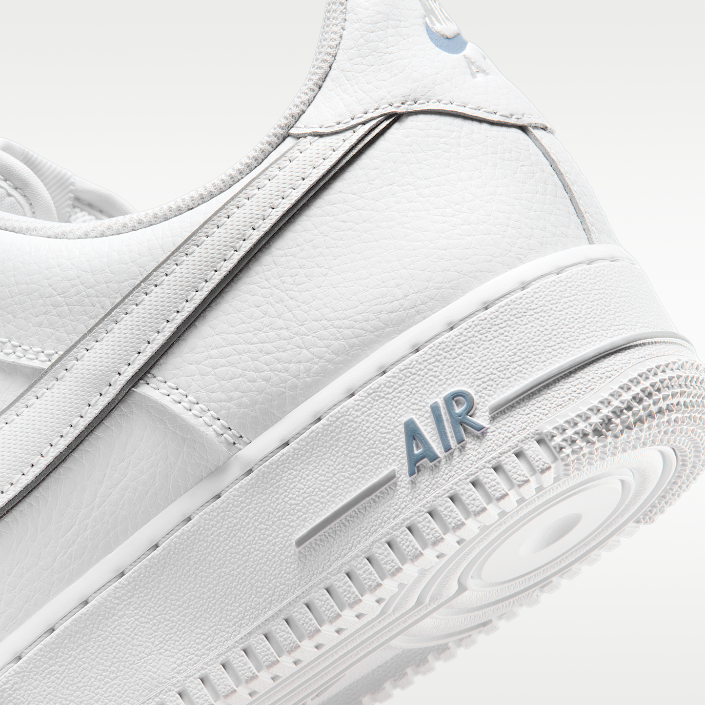 Nike Air Force 1 '07 LV8