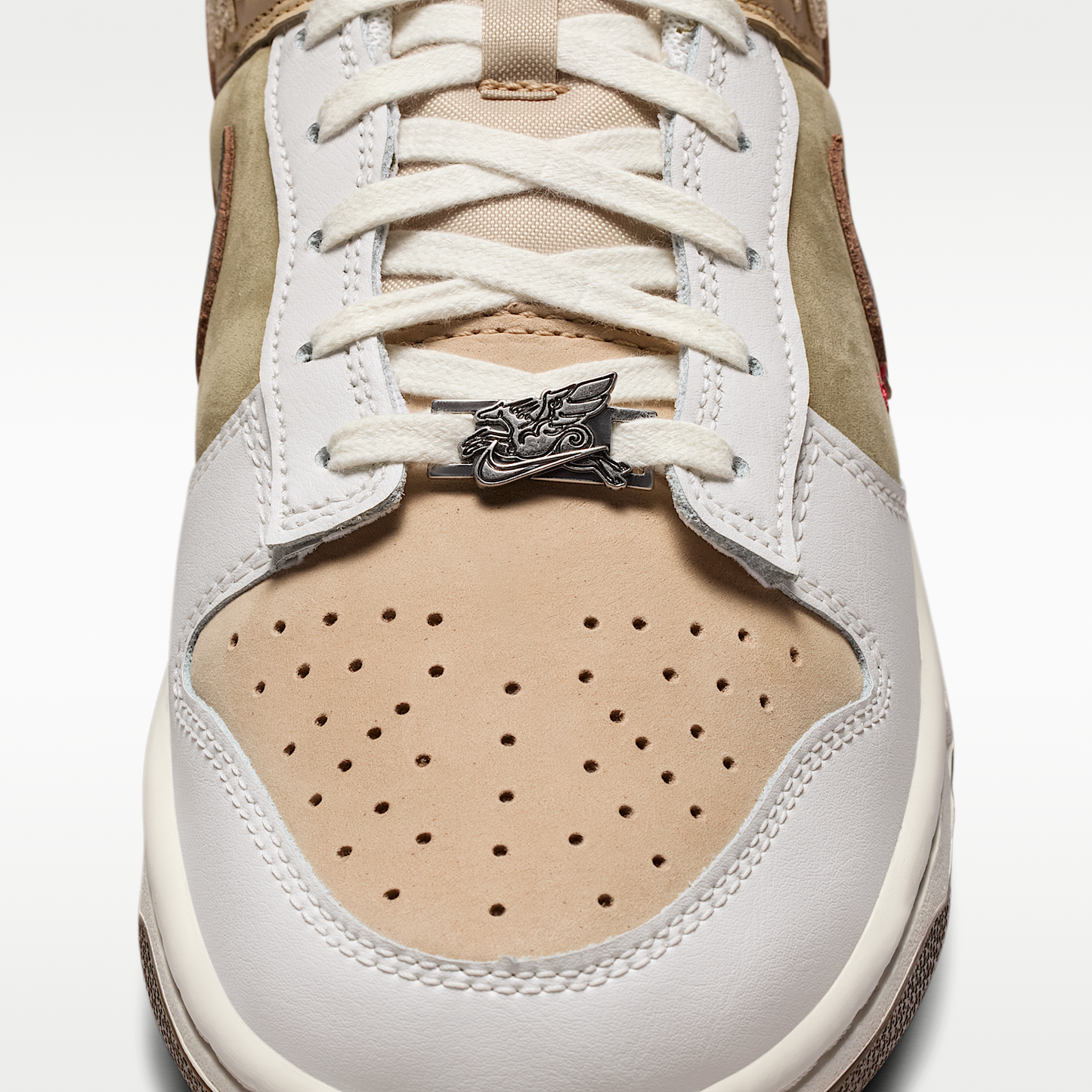 Nike Dunk Low SE 'LNY'