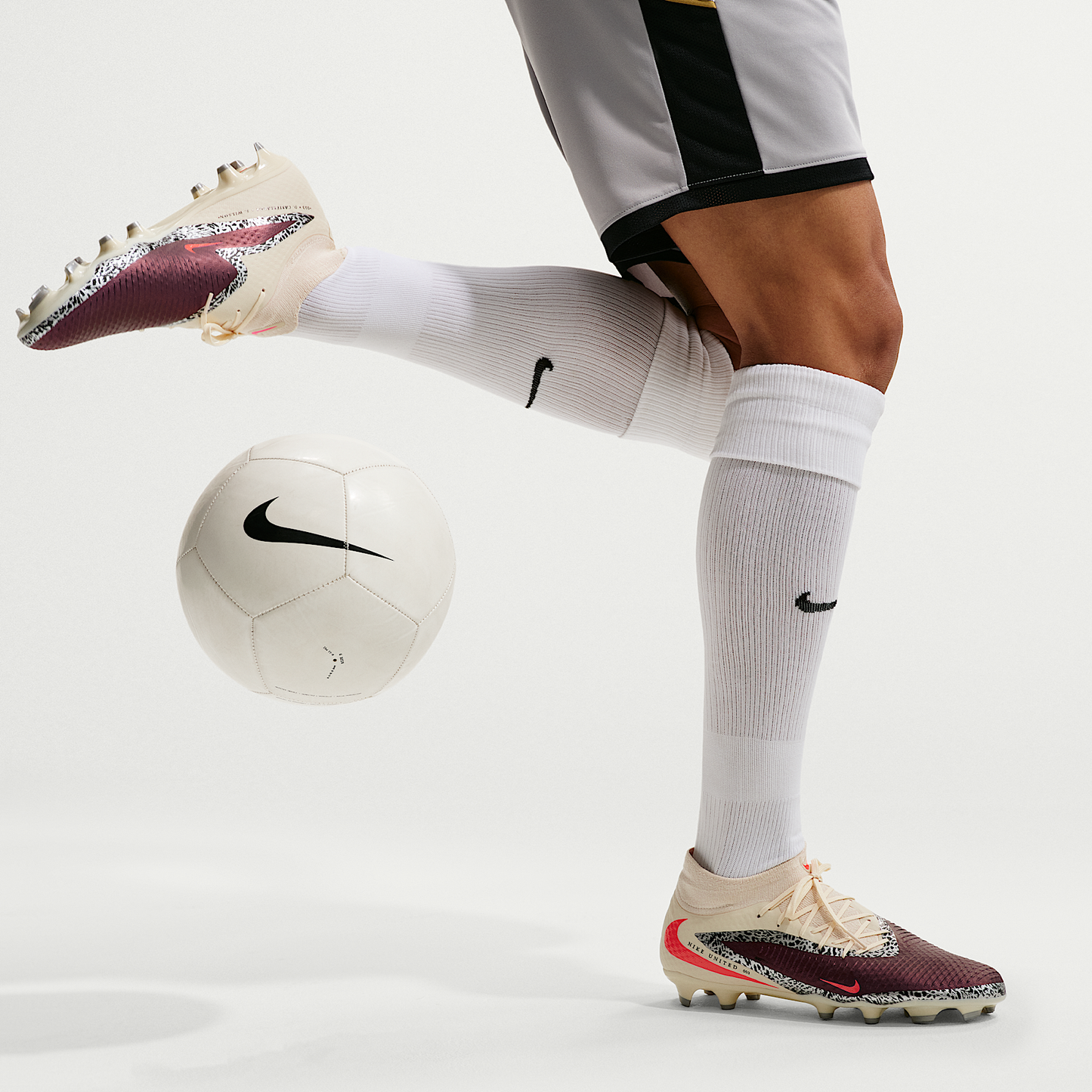 Nike United Phantom 6 High Academy