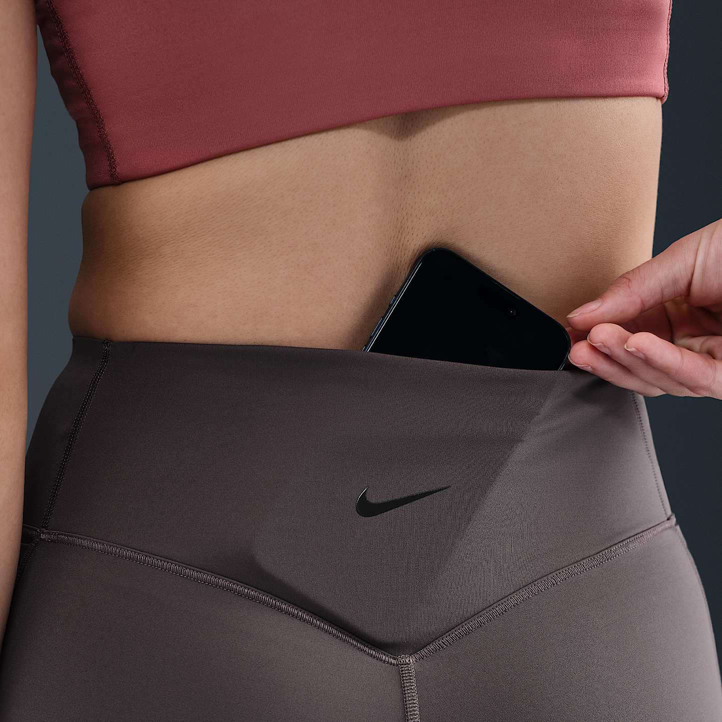 Nike Universa