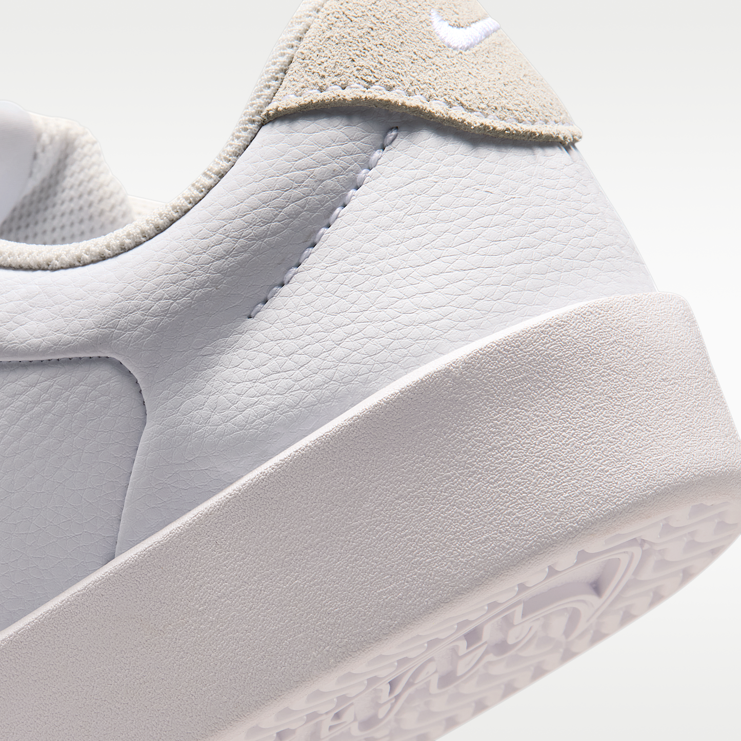 Nike Court Heritage