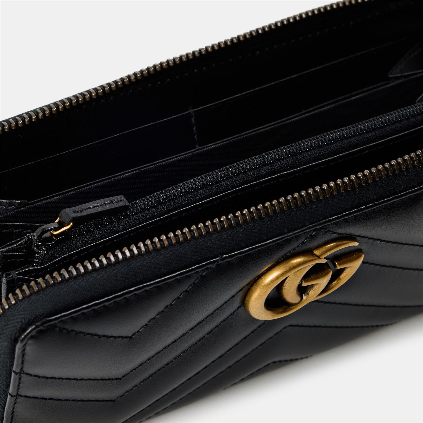 Women's Leather GG Marmont Zip Around Wallet