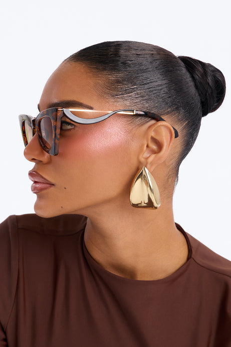 All The Rage Cat Eye Sunglasses - Tortoise