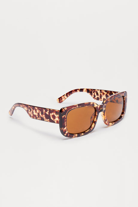 Staying On My Mind Sunglasses - Tortoise