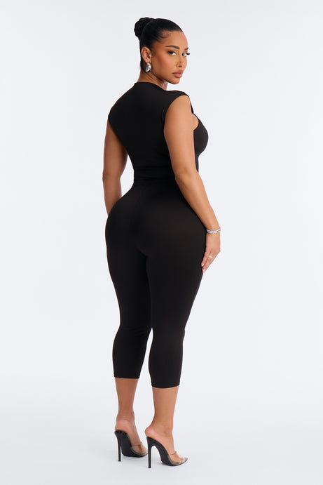 Brianna Cutout Capri Pant Set - Black