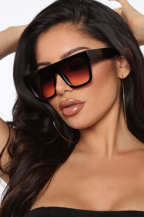 Care Free Shield Sunglasses - Black/Purple