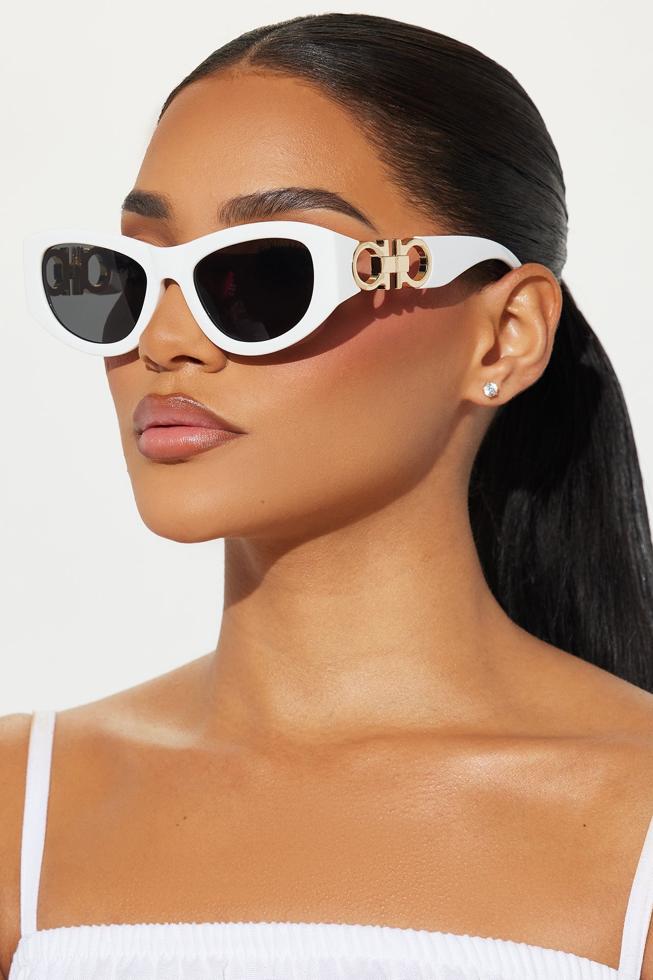 Retail Therapy Sunglasses - White