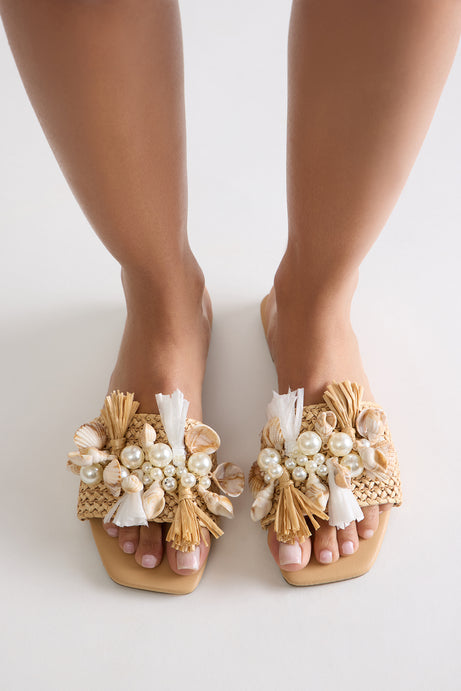 Seashore Shell Pearl Slip On Sandals - Natural