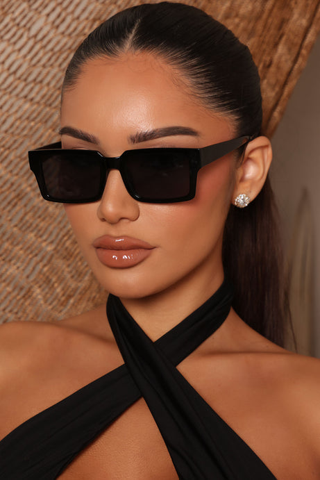 Same Day Different Girl Square Sunglasses - Black