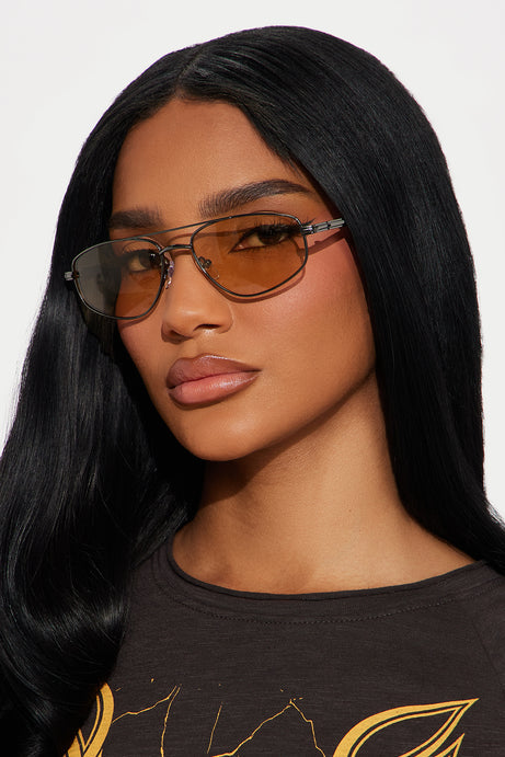 The Darkest Hour Sunglasses - Nude/combo