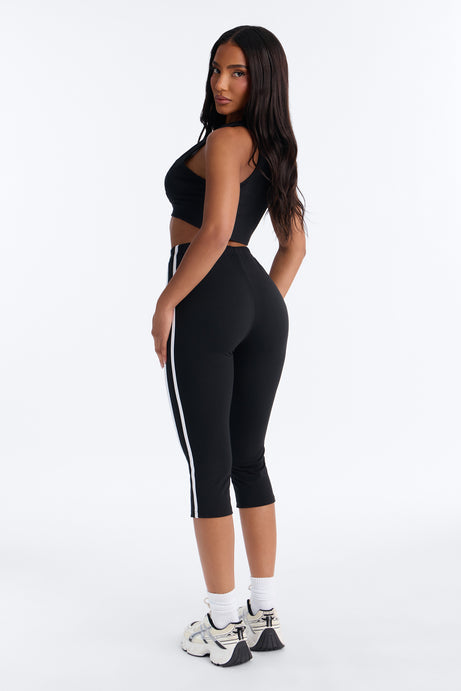 Athena Capri Set - Black/White