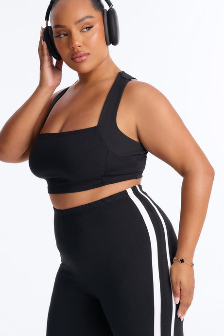 Athena Capri Set - Black/White
