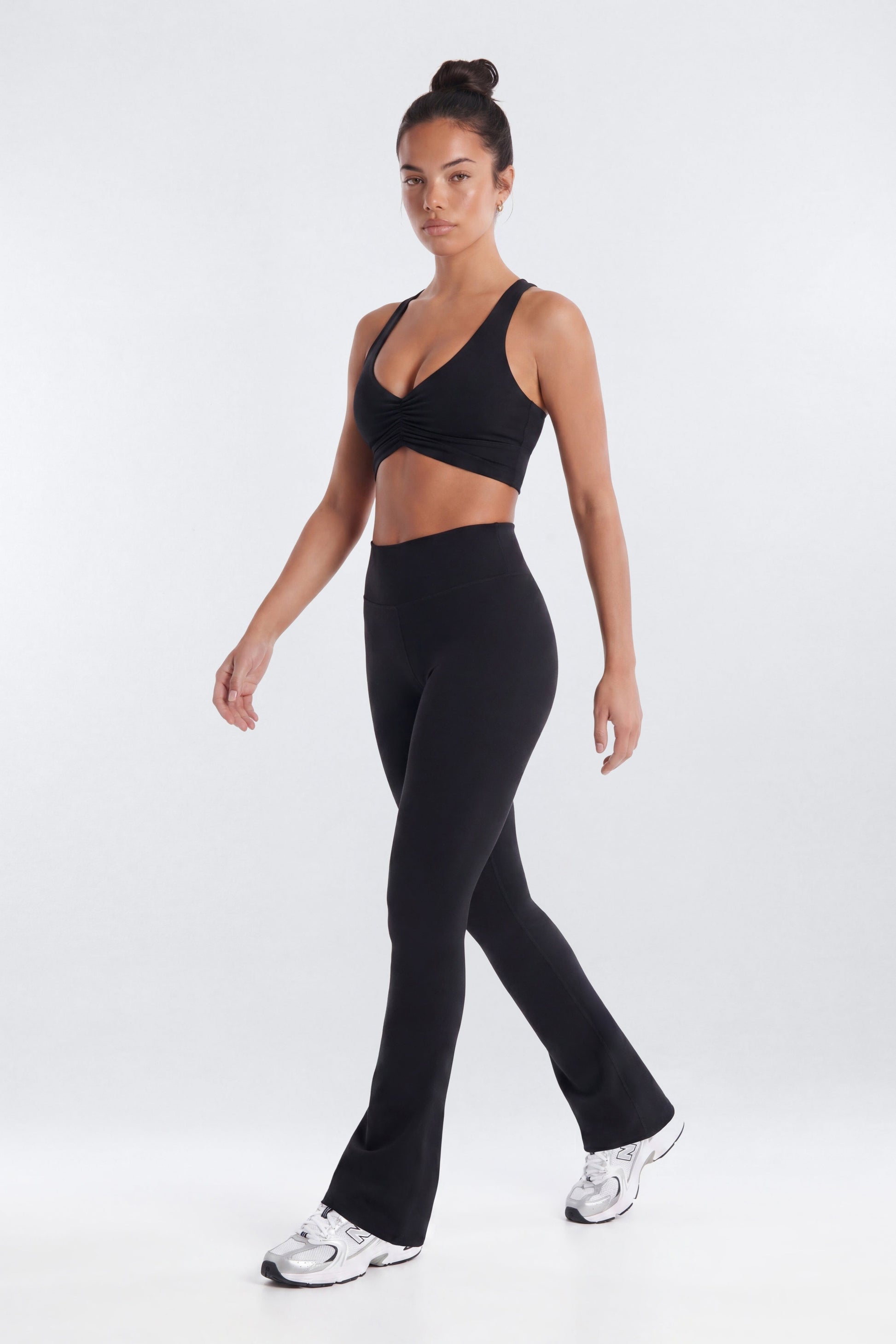 CloudForm™ 32″ Flare Legging - Black