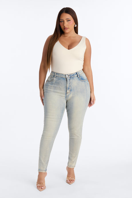Chasing A Vibe Stretch Skinny Jeans - Vintage Wash