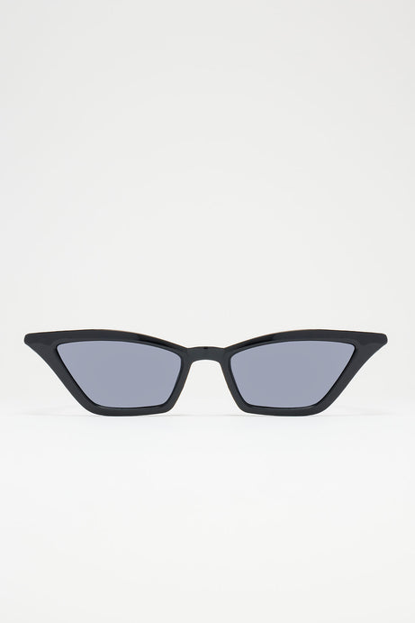 Outsmarting You Sunglasses - Black