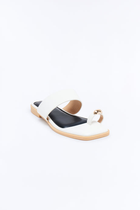 Kamila Hardware Toe Ring Sandals - White