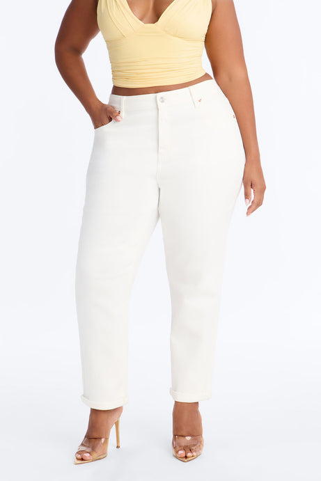 The Number One Stretch Roll Cuff Mom Jeans - White