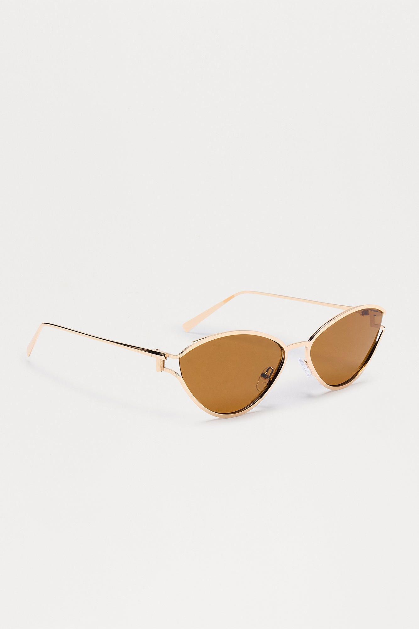 Fierce Diva Cat Eye Sunglasses - Gold/Brown