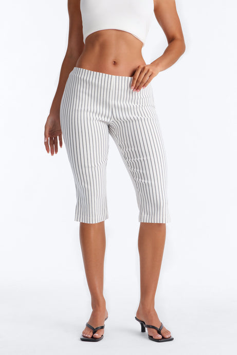 Sailor's Sweetheart Skinny Printed Capri Pant - White/combo