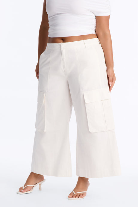 Reese Mid Rise Cargo Wide Leg Culotte - White