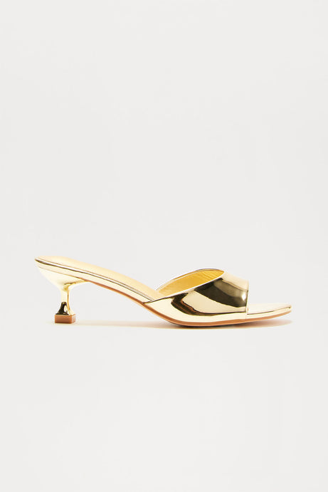 Honey Kitten Heels - Gold