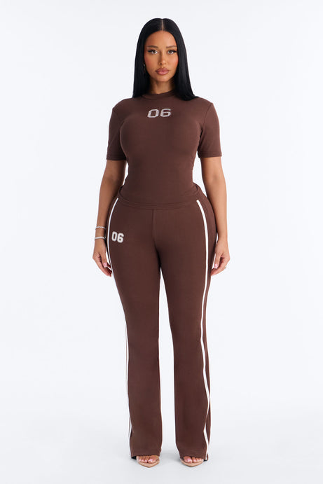 Sporty Vibe Ribbed Pant Set - Chocolate