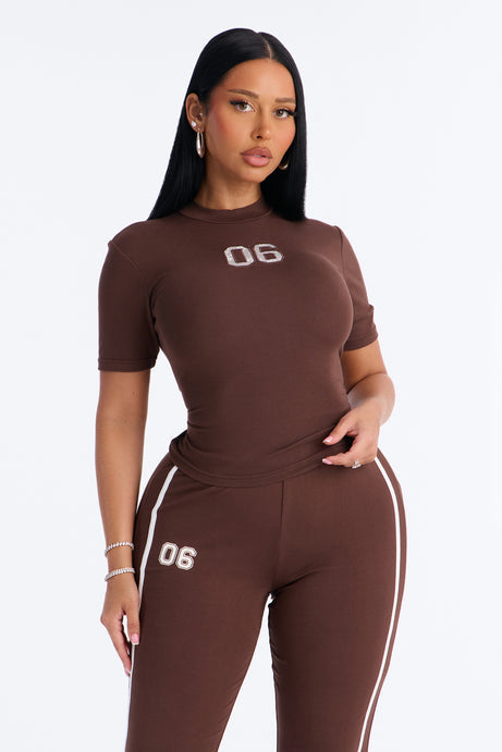 Sporty Vibe Ribbed Pant Set - Chocolate