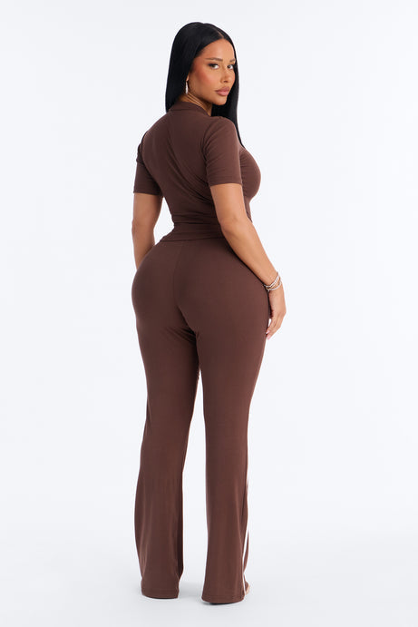 Sporty Vibe Ribbed Pant Set - Chocolate