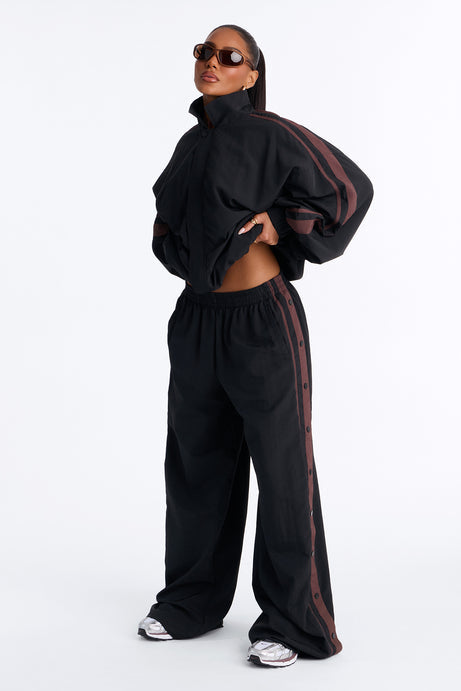 In Rhythm Snap Button Windbreaker Pant Set - Black