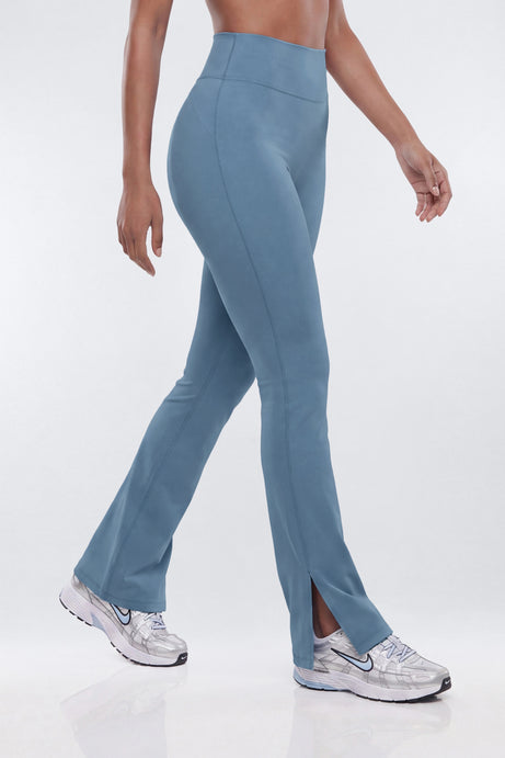 ProStretch™ 32″ Midrise Flare Legging