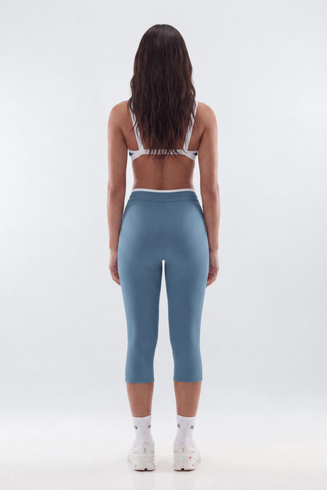 ProStretch™ 17″ Contrast Trim High Rise Capri Legging - Soft Indigo
