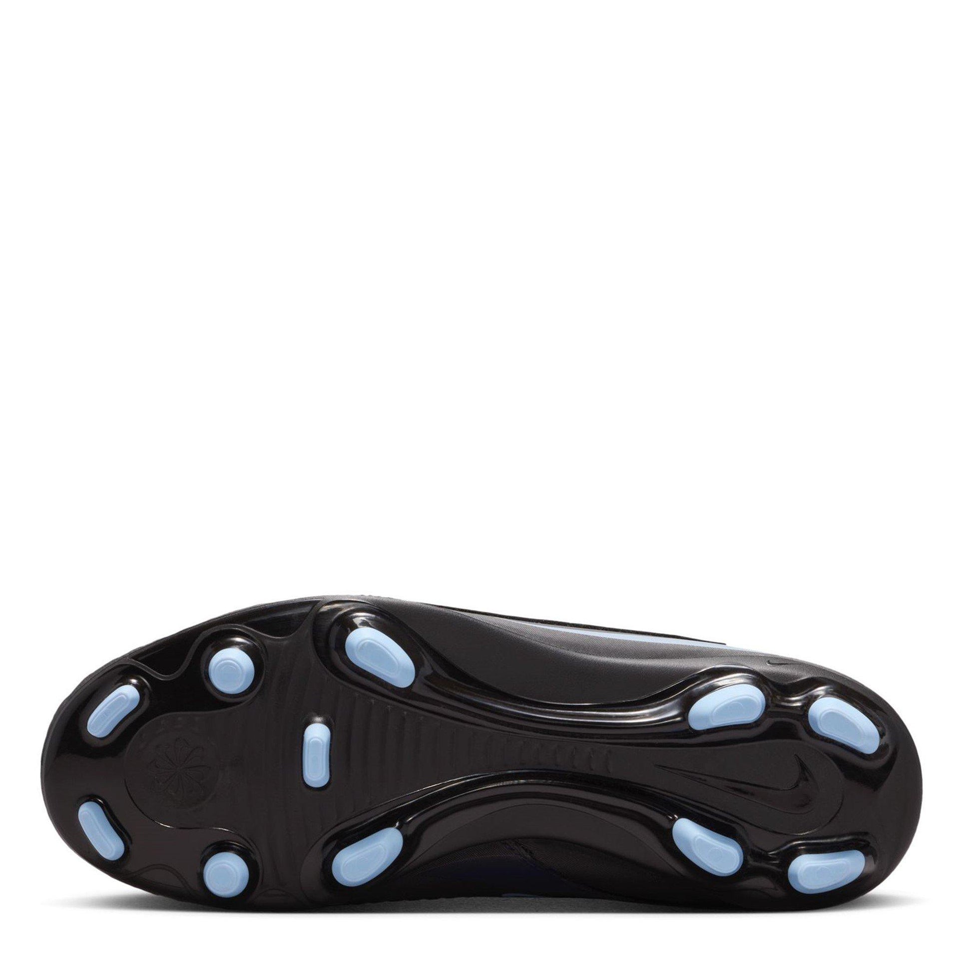 Nike Phantom 6 Club Juniors Multi-Ground Football Boots