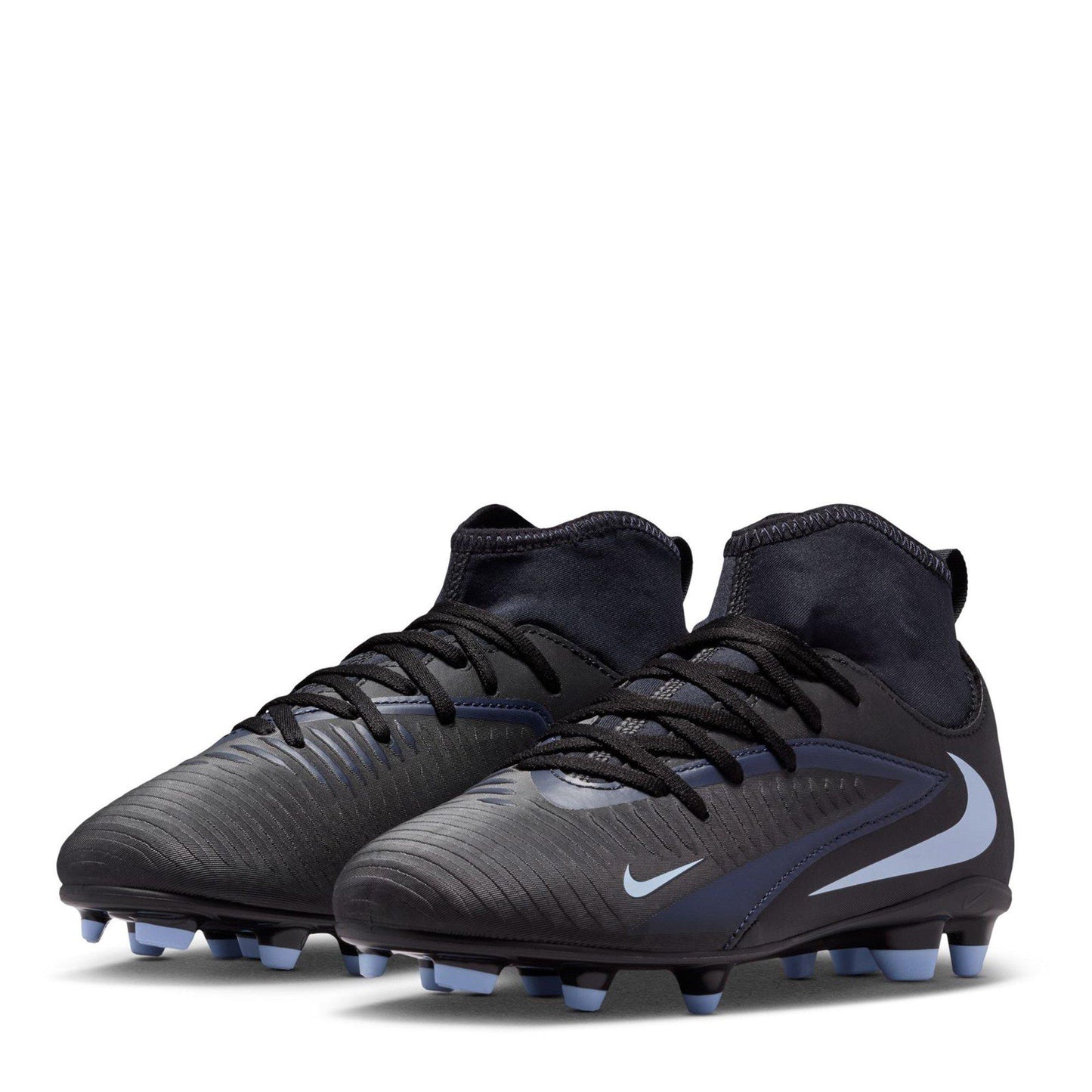 Nike Phantom 6 Club Juniors Multi-Ground Football Boots