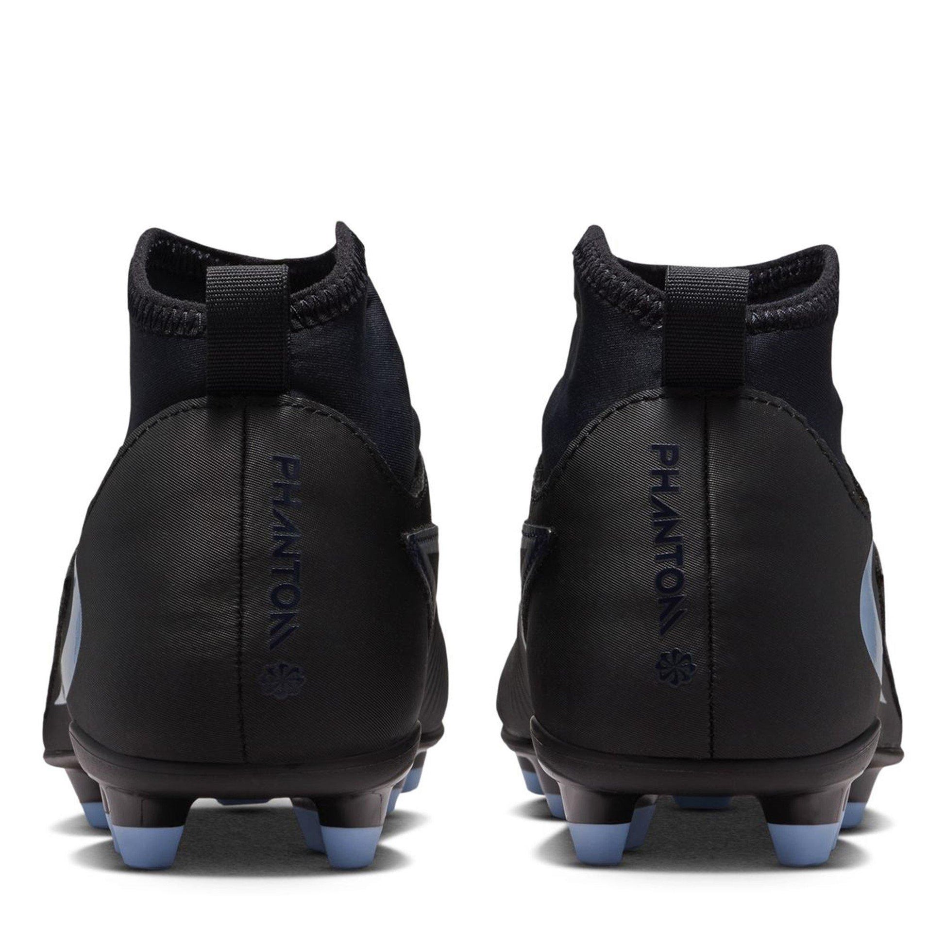Nike Phantom 6 Club Juniors Multi-Ground Football Boots