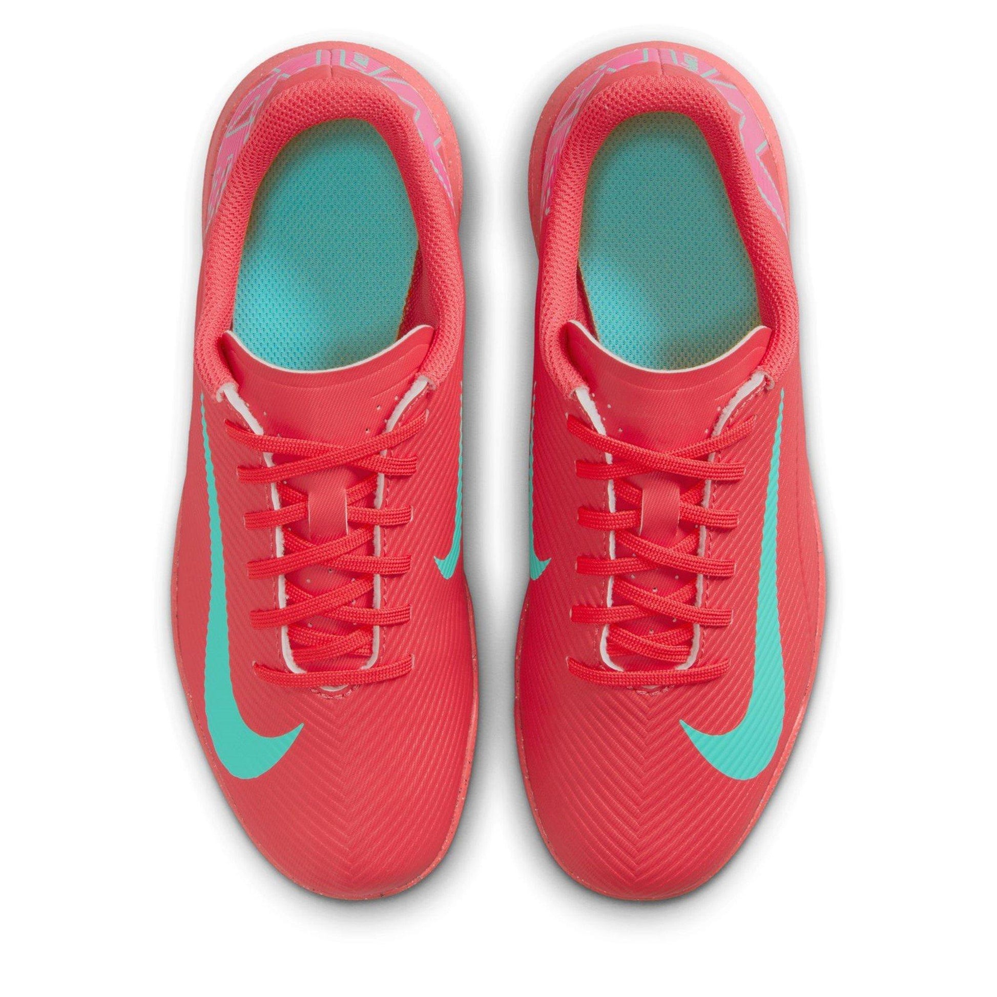 Nike Mercurial Vapor 16 Club Juniors Astro Turf Football Boots