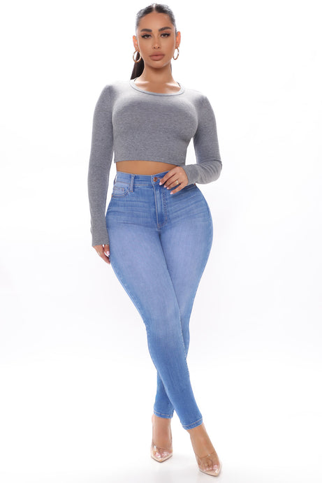 Tall Show Off The Curves Super Stretch Booty Lifter Skinny Jeans - Medium Blue Wash