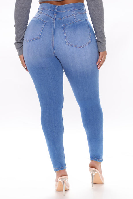 Tall Show Off The Curves Super Stretch Booty Lifter Skinny Jeans - Medium Blue Wash